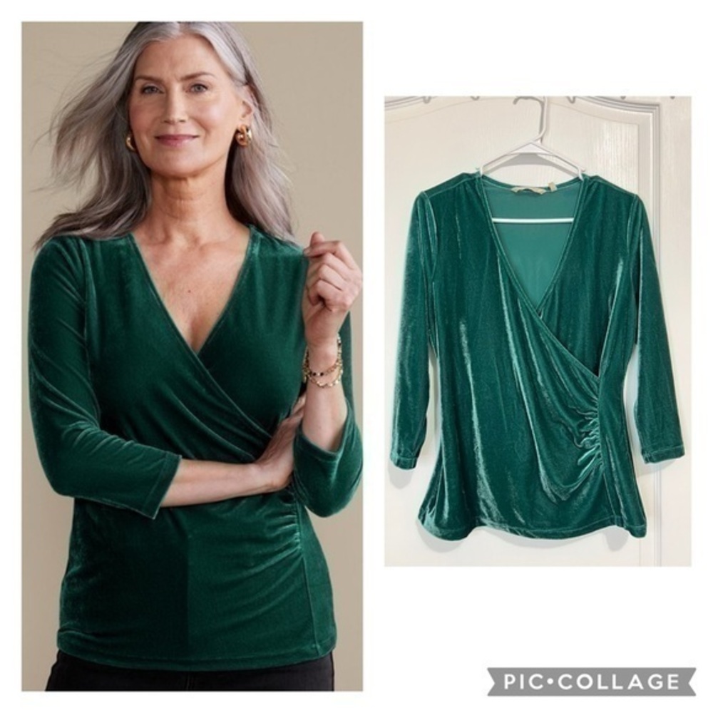 Soft Surroundings Lustrous Velvet Shapley Surplice
Wrap Top Size S